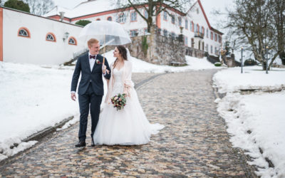 Romantische Winterhochzeit auf Schloss Bürgeln